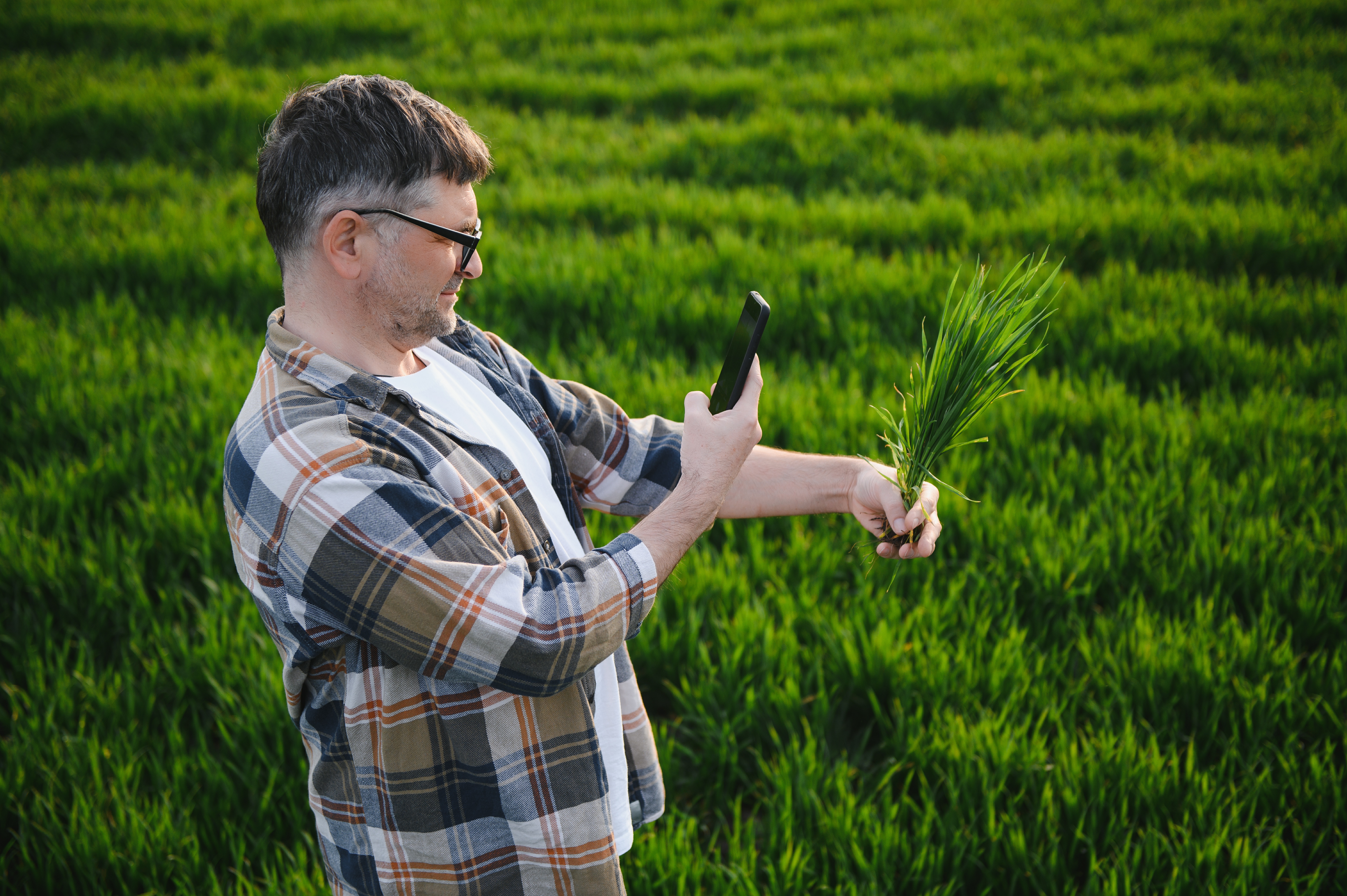 Making The Switch From Manual Farming Methods To Data-Driven Farming