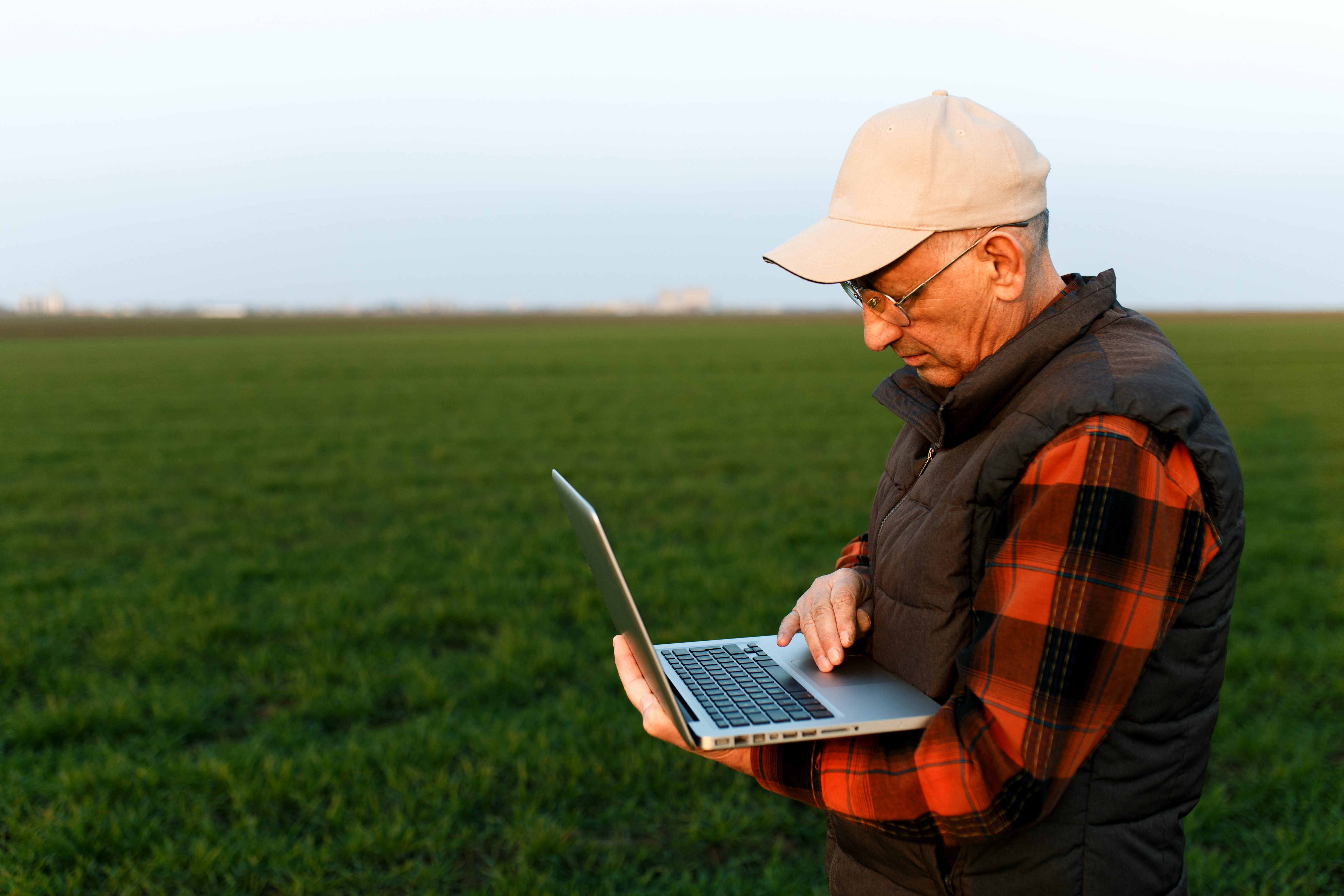 Foragecaster: What Is It and How Does It Stack Up Against Pasture.io?